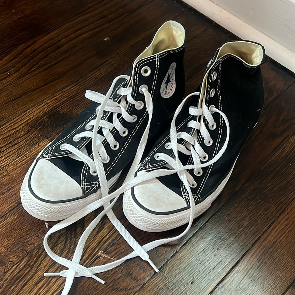 Size 10 High Top Chuck Taylor’s